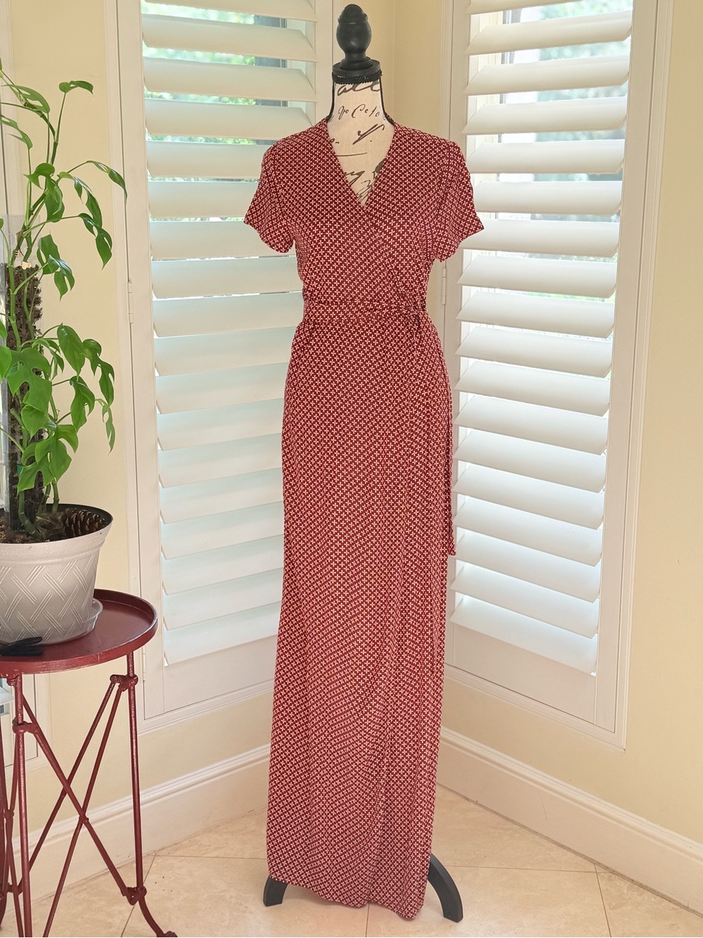 Olivaceous Red White Geometric Print Wrap Maxi Dress Size M EUC